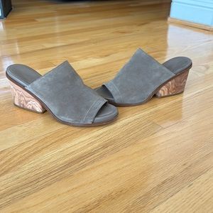 Vince Tilda Mules in Pumice | size 7